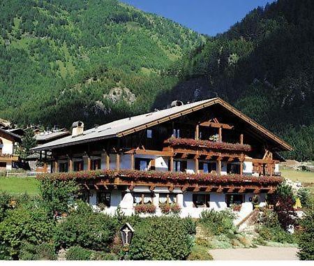 Residence Gruenwald Valles Exterior foto