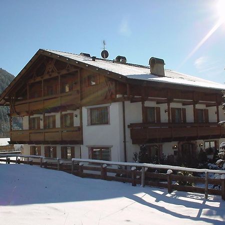 Residence Gruenwald Valles Exterior foto